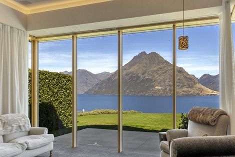 Photo of property in 10 Bluff View Terrace, Drift Bay, Queenstown, 9371