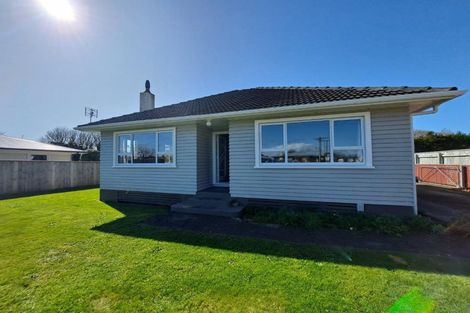 Photo of property in 9 Pukatea Street, Inglewood, 4330