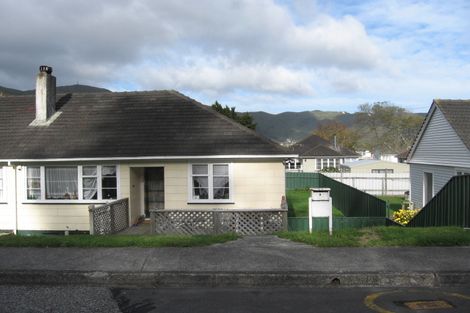 Photo of property in 90 Kowhai Street, Naenae, Lower Hutt, 5011