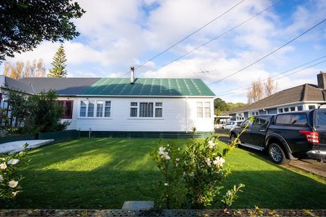 Photo of property in 32 Petherick Street, Taita, Lower Hutt, 5011