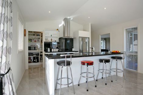 Photo of property in 16 O'sullivan Drive, Matamata, 3400
