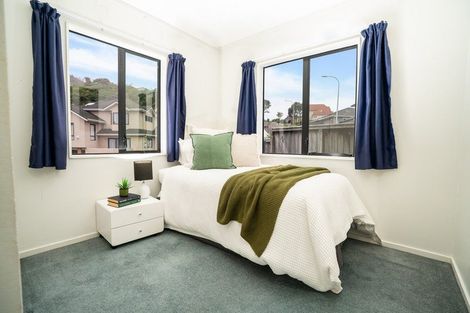 Photo of property in 9 Kapil Grove, Khandallah, Wellington, 6035