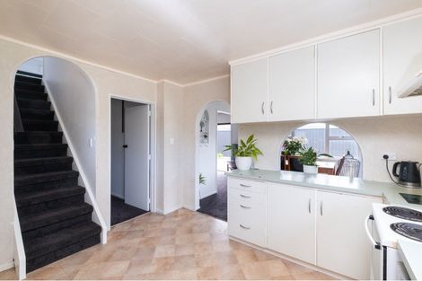 Photo of property in 30 Durham Avenue, Tamatea, Napier, 4112