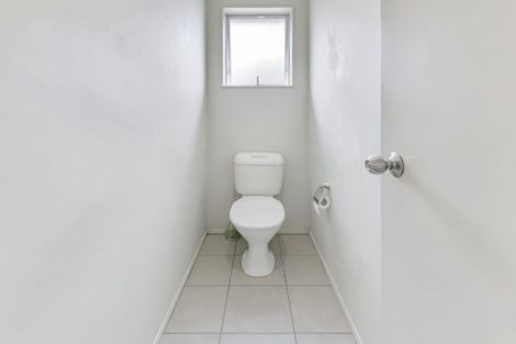 Photo of property in 2 Ritchie Crescent, Takanini, 2112