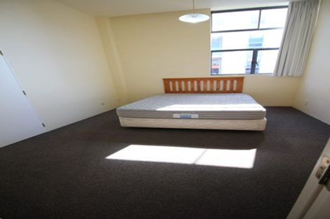 Photo of property in 4 Torrens Terrace, Mount Cook, Wellington, 6011