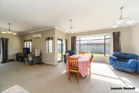 Photo of property in 71 Bryant Street, Takaro, Palmerston North, 4412