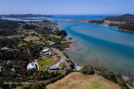 Photo of property in 42 Tongatu Road, Ngunguru, Whangarei, 0173