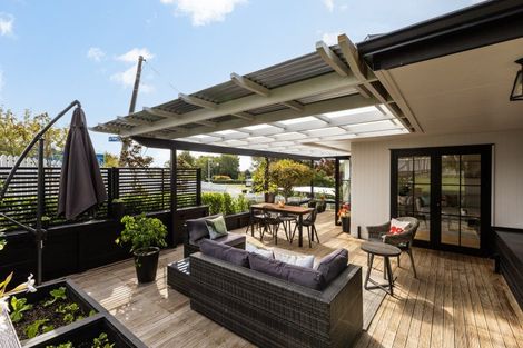 Photo of property in 55 Breadalbane Avenue, Havelock North, 4130