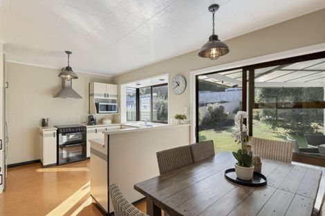 Photo of property in 85 Bayly Road, Blagdon, New Plymouth, 4310