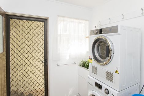 Photo of property in 14 Discovery Street, Tolaga Bay, 4077