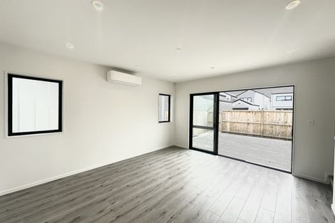 Photo of property in 137 Grove Road, Papakura, 2110