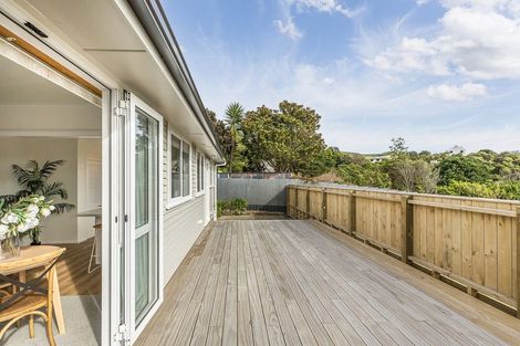 Photo of property in 135 Muri Road, Pukerua Bay, 5026