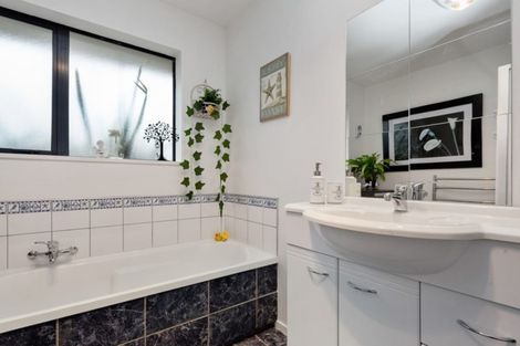 Photo of property in 2 Pesaro Lane, Ohoka, Kaiapoi, 7692