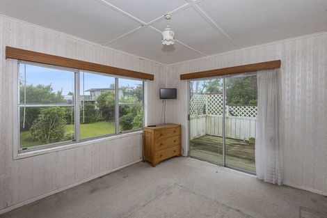 Photo of property in 16 Ripiro Drive, Baylys Beach, Dargaville, 0377