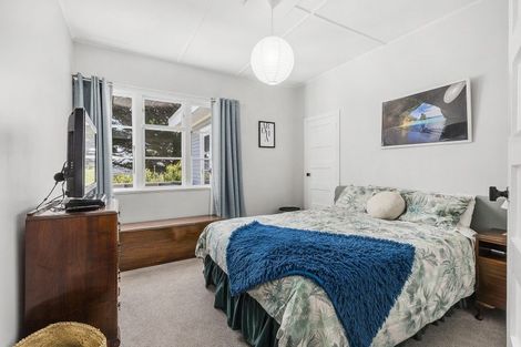 Photo of property in 56 Tannadyce Street, Strathmore Park, Wellington, 6022