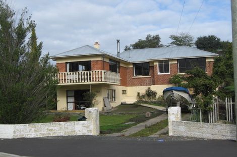 Photo of property in 32 Gladstone Road North, Mosgiel, 9024