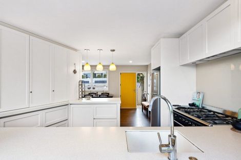 Photo of property in 33 Simla Terrace, Hospital Hill, Napier, 4110