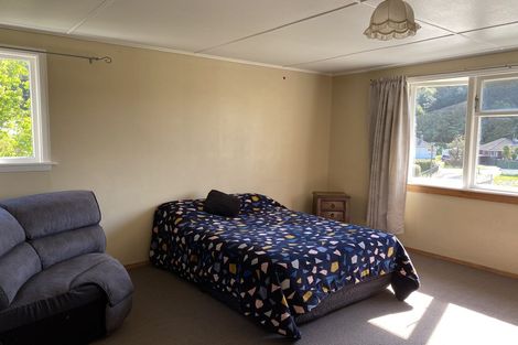 Photo of property in 63 Parsons Street, Frankleigh Park, New Plymouth, 4310