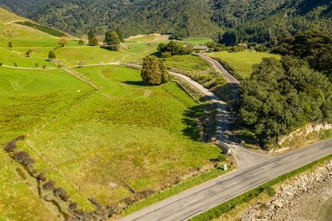 Photo of property in 888 Queen Charlotte Drive, Linkwater, 7281