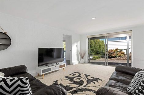 Photo of property in 5 Freya Place, Torbay, Auckland, 0630