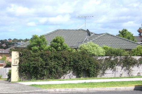 Photo of property in 80 Sunset Road, Unsworth Heights, Auckland, 0632
