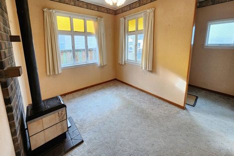 Photo of property in 36 Beach Street, Fitzroy, New Plymouth, 4312