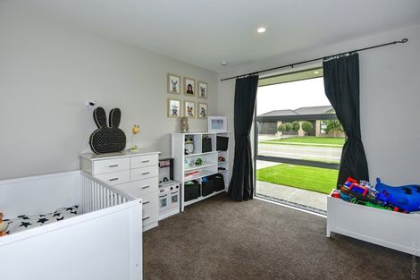 Photo of property in 8 Chert Street, Rolleston, 7614