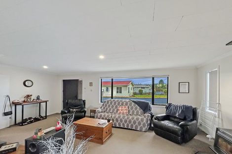 Photo of property in 19 Charlton Road, Gore, 9710