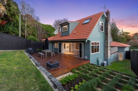 Photo of property in 58 Memorial Drive, Hamilton East, Hamilton, 3216