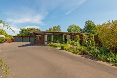 Photo of property in 15 Milne Street, Marton, 4710