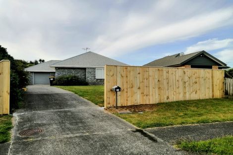 Photo of property in 35 Spackman Crescent, Paraparaumu, 5032