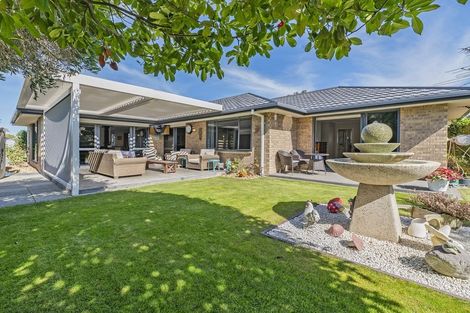 Photo of property in 28 Durrell Way, Rolleston, 7614