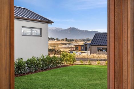 Photo of property in 14a Marjon Drive, Wanaka, 9305