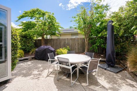 Photo of property in 52 Kelliher Drive, Wanaka, 9305