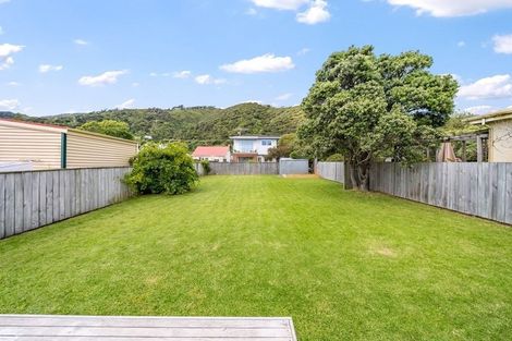 Photo of property in 25 Tuatoru Street, Eastbourne, Lower Hutt, 5013