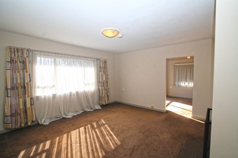 Photo of property in 4 Moana Crescent, Blagdon, New Plymouth, 4310