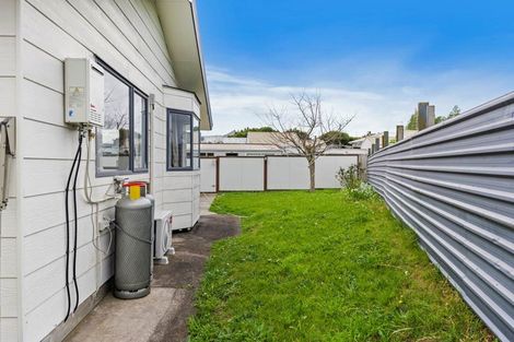 Photo of property in 58a Tironui Road, Takanini, 2112
