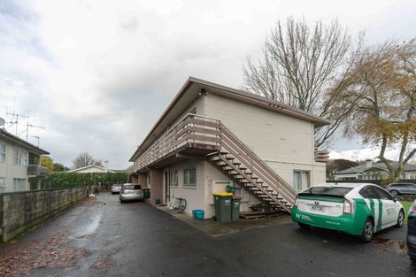 Photo of property in 2/16 Thames Street, Claudelands, Hamilton, 3214