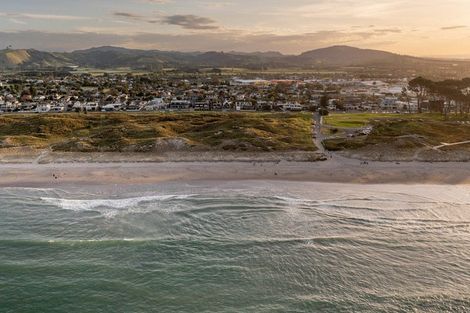 Photo of property in 1126 Papamoa Beach Road, Papamoa Beach, Papamoa, 3118