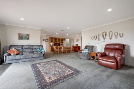 Photo of property in 2 Dowman Place, Te Puke, 3119