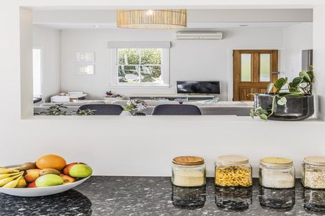 Photo of property in 114 Wallace Street, Mount Cook, Wellington, 6021