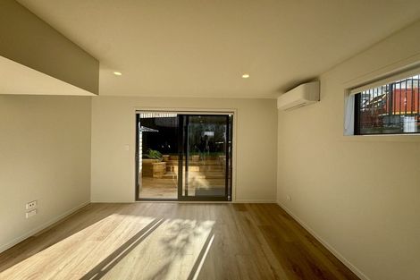 Photo of property in 12/506 Glenfield Road, Bayview, Auckland, 0629