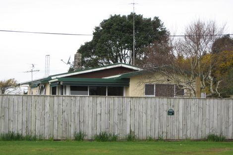 Photo of property in 118 Browne Street, Waitara, 4320