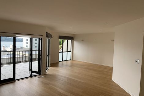 Photo of property in 10/22u Oriental Terrace, Oriental Bay, Wellington, 6011