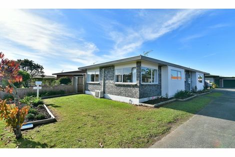 Photo of property in 34a Lakeside Drive, Orewa, 0931