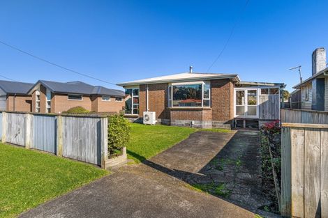 Photo of property in 53 Blake Street, Waitara, 4320