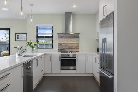 Photo of property in 32 Aidanfield Drive, Aidanfield, Christchurch, 8025