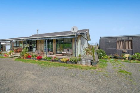 Photo of property in 211 Wilson Road, South Head, Helensville, 0874