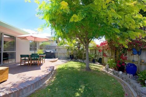 Photo of property in 15 Brookvale Park, Stanmore Bay, Whangaparaoa, 0932