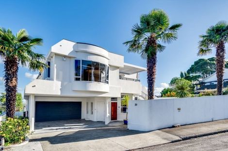 Photo of property in 29 Enfield Road, Hospital Hill, Napier, 4110